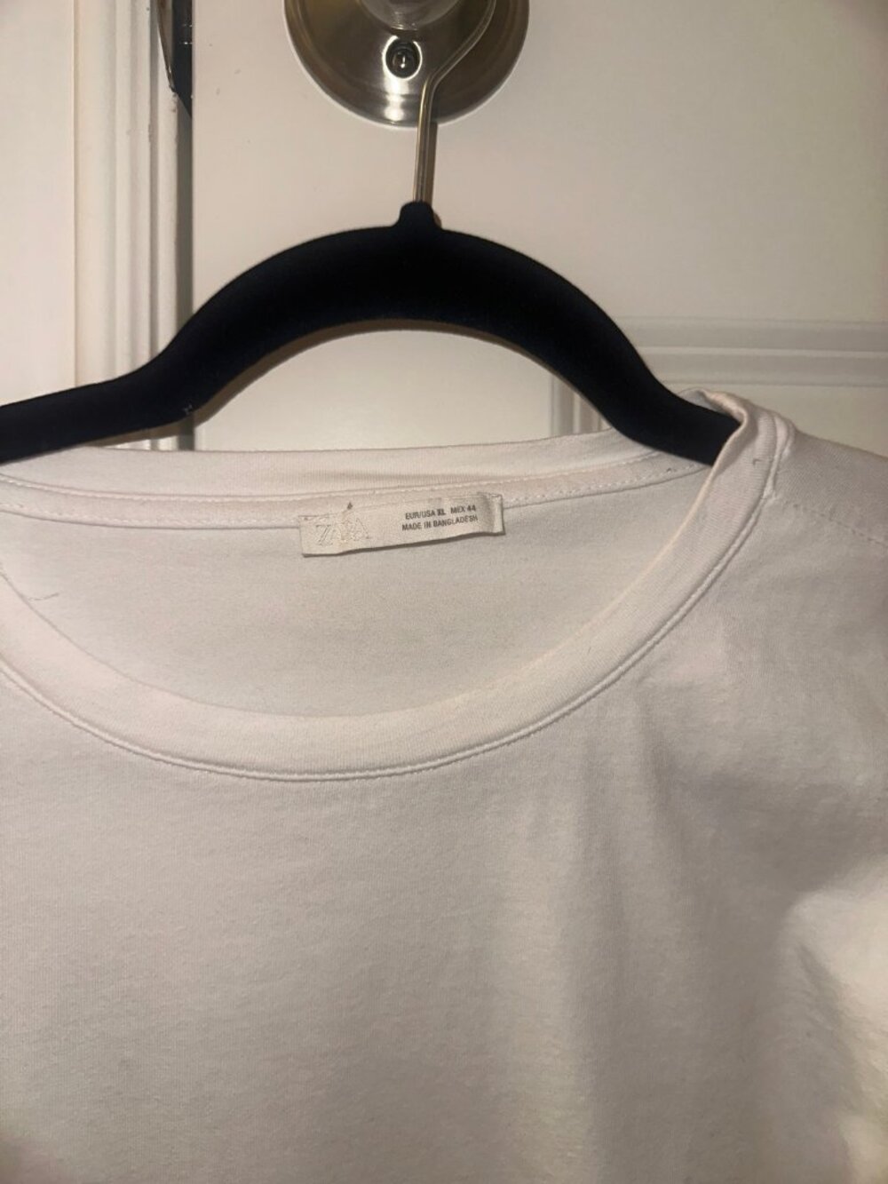 Zara Men's White Crew Neck T-Shirt — XL